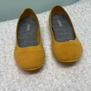 Allbirds Tree Breezers Yellow Volt Ballet Flats Women's Size 6 Cottagecore